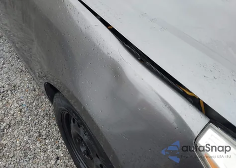 2010 Ford Focus S z USA, uszkodzony, nr VIN 1FAHP3EN4AW293085